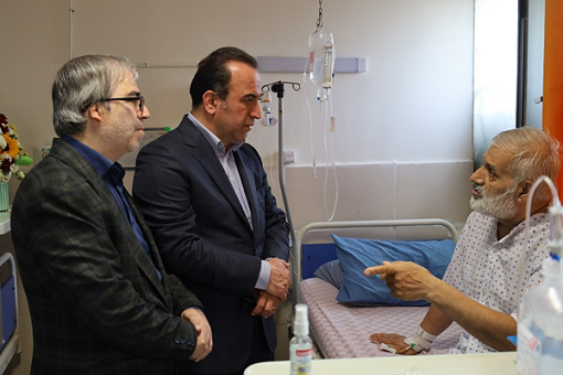 عیادت مدیرعامل سازمان همیاری مازندران و مشاور استاندار از جانباز ۷۰ درصد شیمیایی 