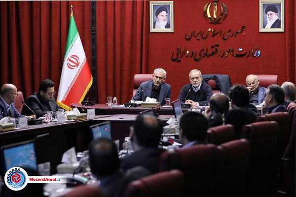 یکی از زمینه‌های بروز اعتراض در اصناف و بازاریان تعلل در رصد و شنیدن مطالبات این قشر بود
