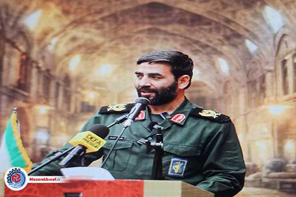 بازار در خط مقدم ایثار و شهادت قرار دارد
