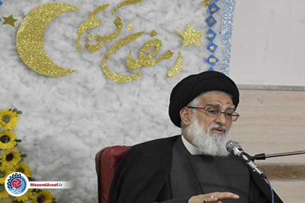 لزوم رفع موانع موجود سرمایه‌گذاری از پیش‌پای مردم