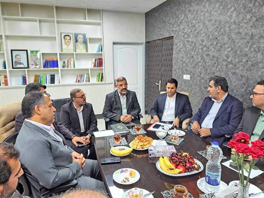اصناف بازوان مهم دولت در تحقق شعار سال هستند