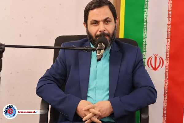عکس| دیدار هیات رئیسه اتاق اصناف و روسای اتحادیه‌های صنفی ساری با آیت‌الله لائینی