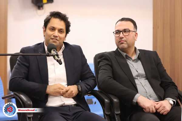 عکس| دیدار هیات رئیسه اتاق اصناف و روسای اتحادیه‌های صنفی ساری با آیت‌الله لائینی
